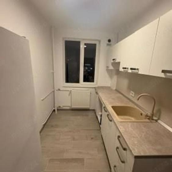 Apartament cu 2 camere decomandat în Drumul Taberei