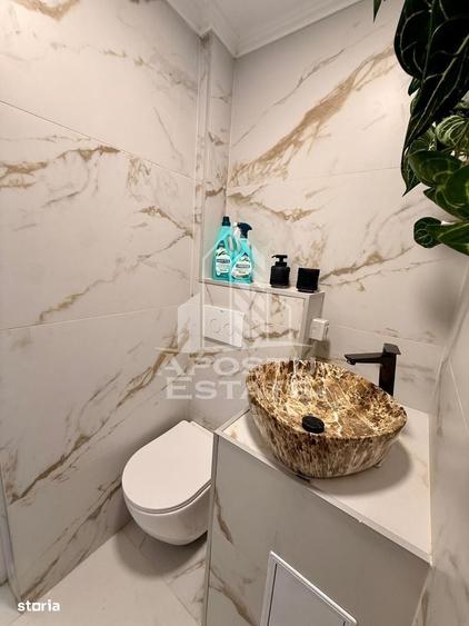 Apartament cu 3 camere în Aradului