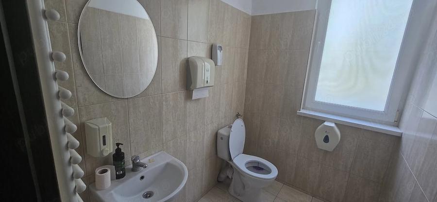 Spațiu comercial, de 144 mp, în Spitalul Județean
