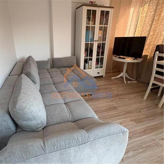 Apartament cu 3 camere decomandat, mobilat în Giurgiului