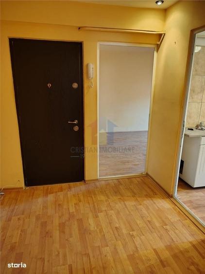 Apartament cu 2 camere decomandat în Dorobanți