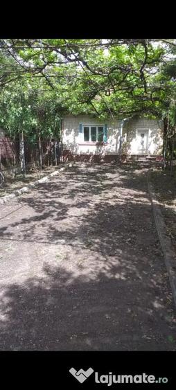 Casă cu 4 camere în Săpoca