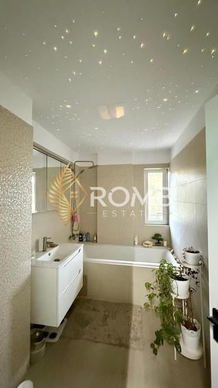 Apartament cu 3 camere semidecomandat, mobilat în Florești