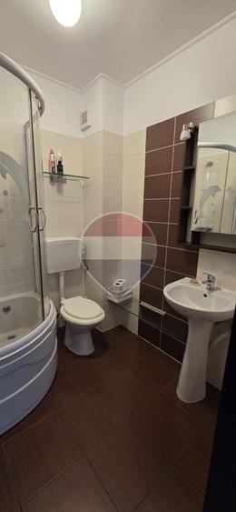 Garsonieră decomandată în Central
