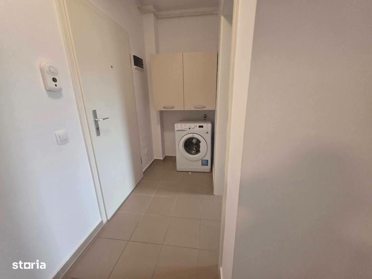 Garsonieră decomandată în Avantgarden