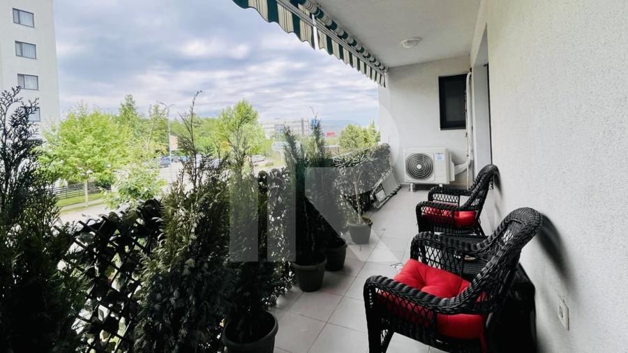 Apartament cu 4 camere semidecomandat în Băneasa