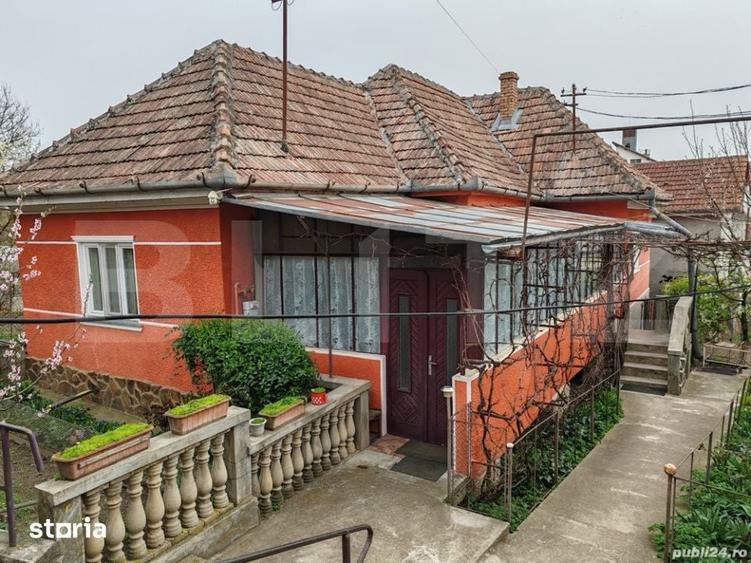 Casă cu 5 camere cu Teren 580 Mp în Central