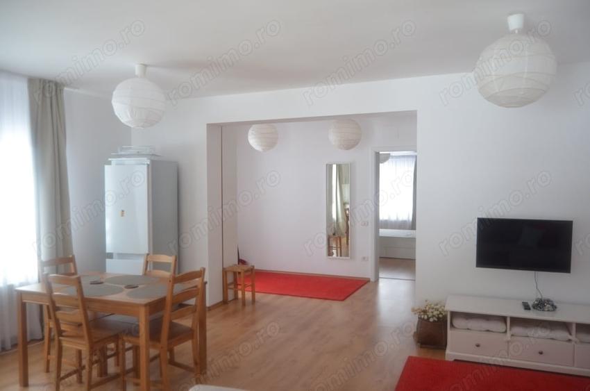 Apartament cu 3 camere decomandat în Bușteni