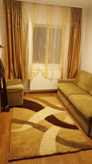 Apartament cu 3 camere decomandat în Exterior Vest