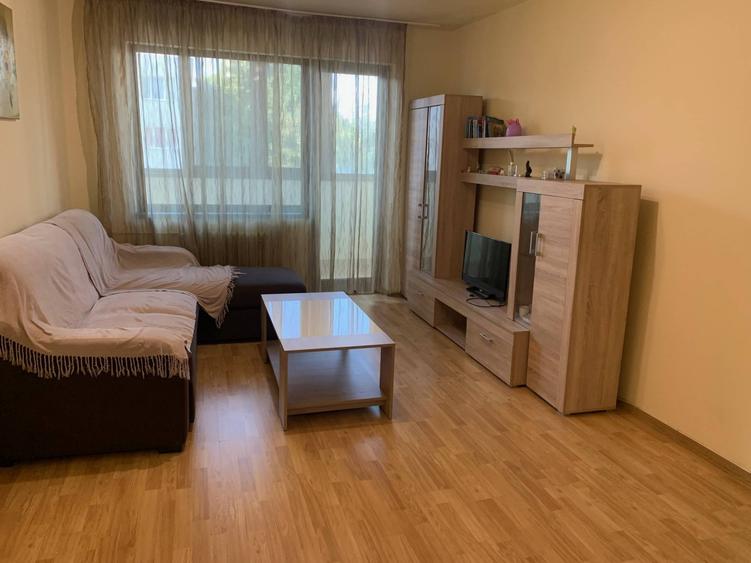 Apartament cu 3 camere semidecomandat în Gheorgheni