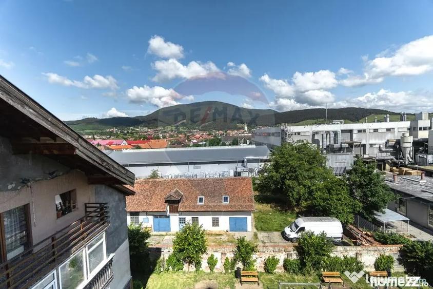 Apartament cu 3 camere nedecomandat în Central