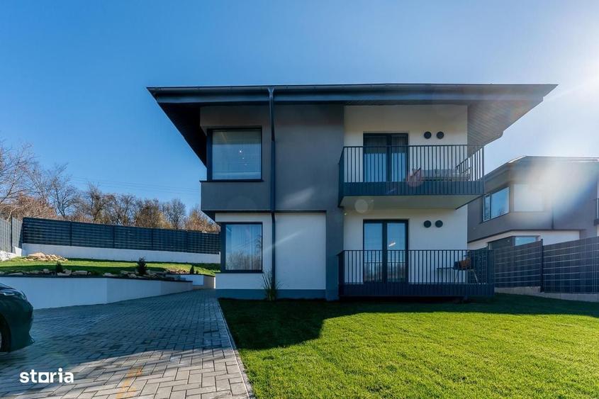 Casă cu 4 camere în Dealu Frumos