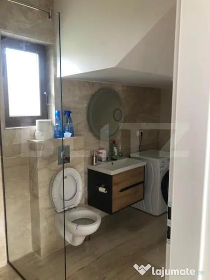 Casă cu 3 camere cu Piscina în Central