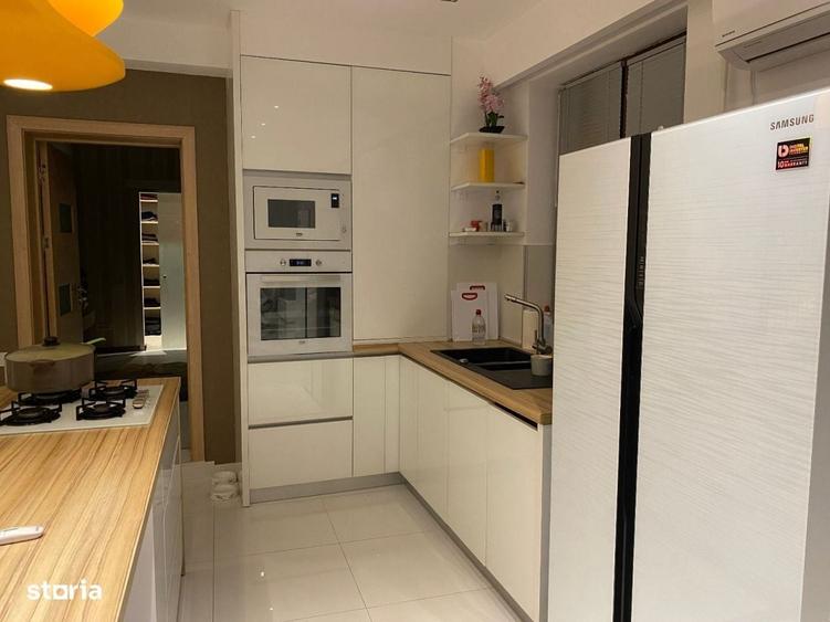 Apartament cu 3 camere în Palazu Mare