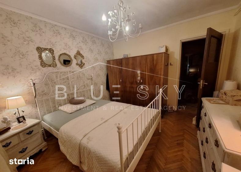 Apartament cu 4 camere semidecomandat în City Park Mall