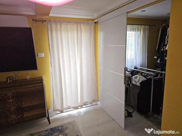 Casă cu 4 camere cu Teren 2000 Mp în Central