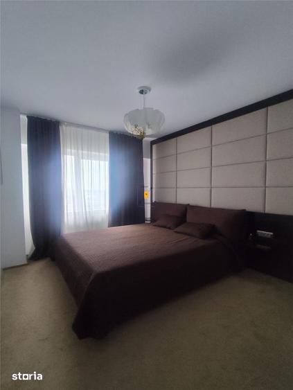 Apartament cu 3 camere decomandat în Republicii