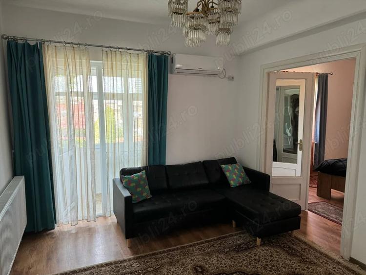 Apartament cu 2 camere semidecomandat, mobilat în Cișmigiu
