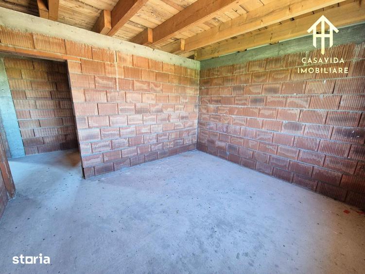 Casă cu 4 camere cu Teren 220 Mp în Central