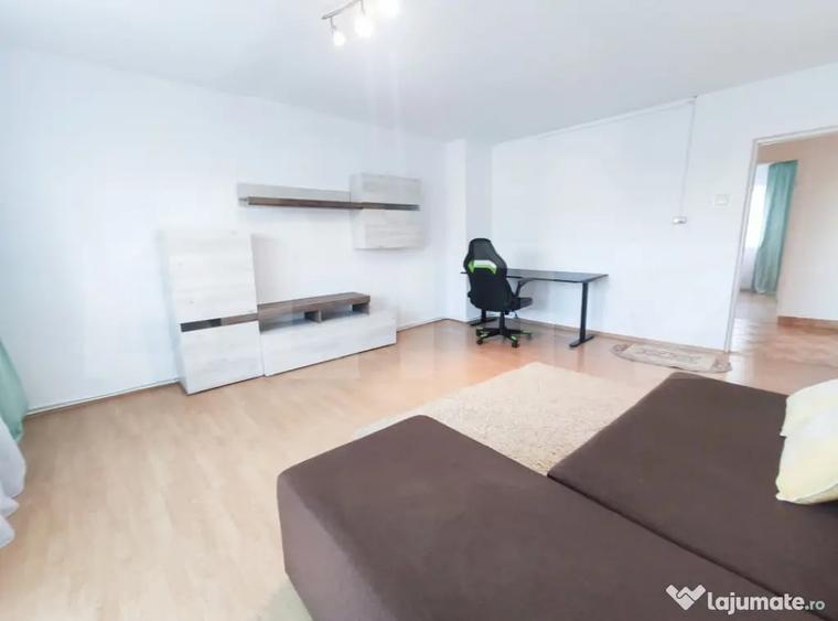 Apartament cu 2 camere decomandat în Carpați 2