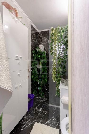 Apartament cu 3 camere decomandat, mobilat în Brâncoveanu