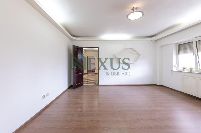 Apartament cu 3 camere decomandat în Ultracentral