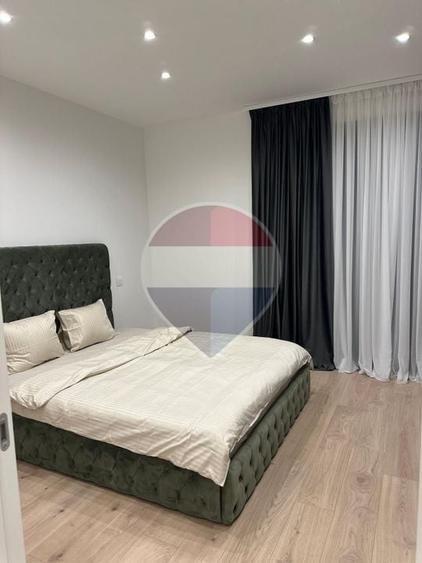 Apartament cu 2 camere semidecomandat, mobilat în Sisești