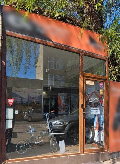 Spațiu comercial, de 30 mp, în Lizeanu
