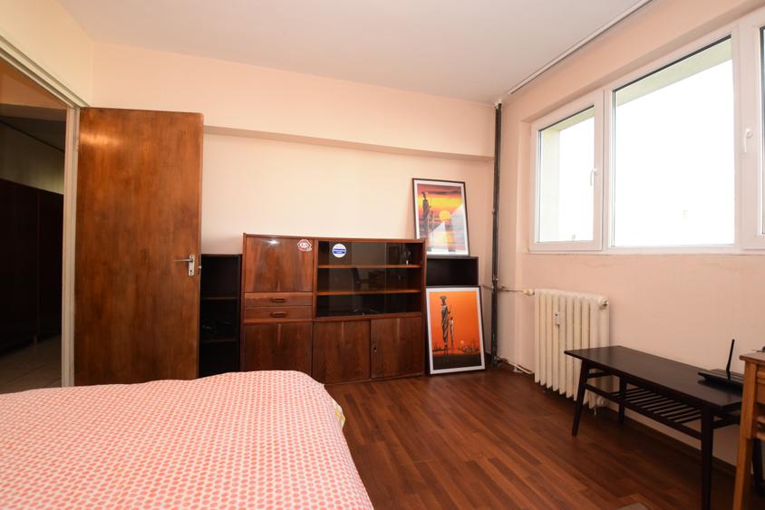 Apartament cu 3 camere decomandat în 1 Decembrie 1918