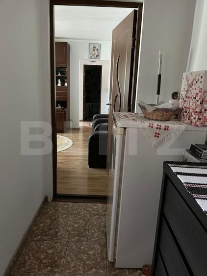 Apartament cu 3 camere semidecomandat, mobilat în Vatra Dornei