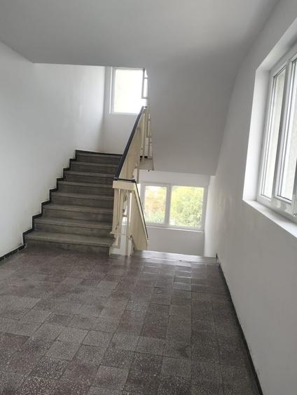 Garsonieră semidecomandată în Titan
