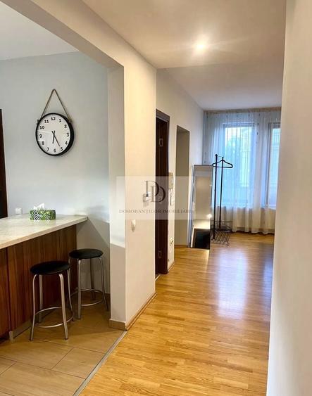 Apartament cu 3 camere decomandat, mobilat în Europa