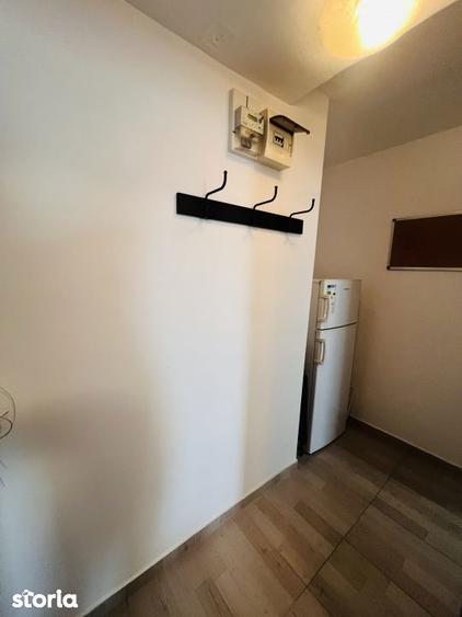 Apartament cu 2 camere, mobilat în Tei
