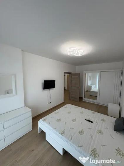 Apartament cu 2 camere semidecomandat în Florești