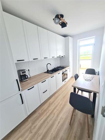 Apartament cu 2 camere semidecomandat, mobilat în Industrial Est
