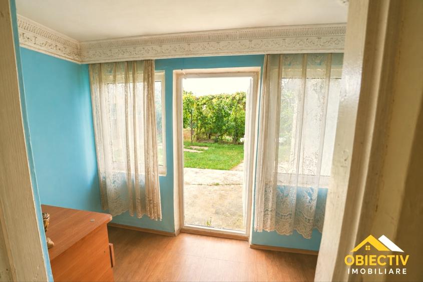Casă individuală cu 3 camere cu Teren 4850 Mp în Girov