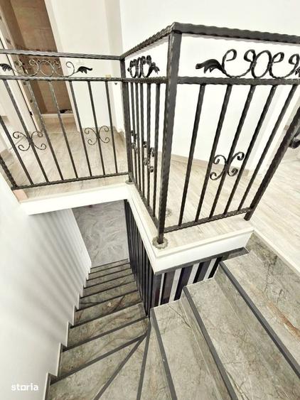 Casă cu 4 camere cu Teren 200 Mp în Lumina