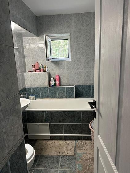 Apartament cu 3 camere decomandat în Aleea Tudor Neculai
