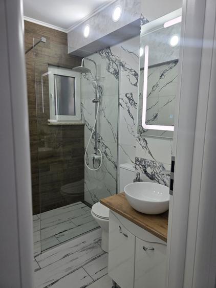 Apartament cu 2 camere decomandat în Exterior Vest