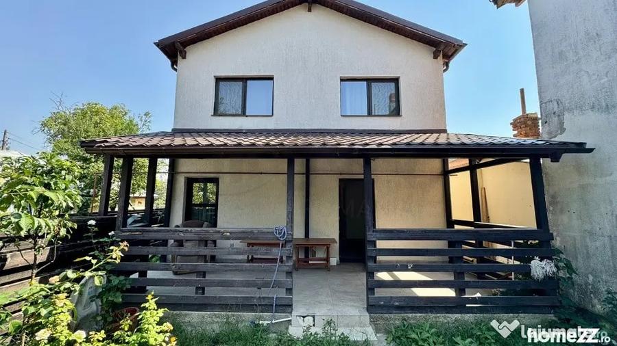 Casă cu 3 camere cu Teren 241 Mp în Tunari