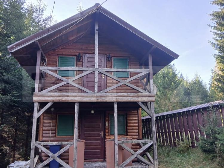 Casă individuală cu 6 camere cu Teren 1100 Mp în Vadu Negrilesei