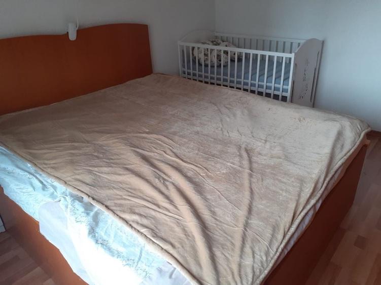 Apartament cu 3 camere decomandat în Rahova