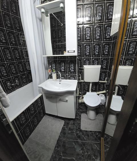 Apartament cu 2 camere decomandat în Costin Georgian