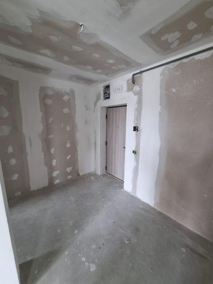 Apartament cu 3 camere decomandat în Tomis Nord
