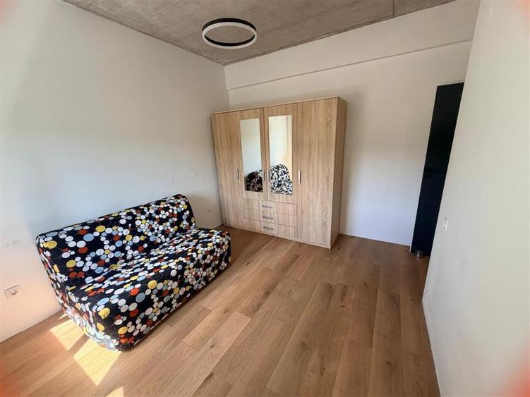Apartament cu 3 camere decomandat, mobilat în Copou
