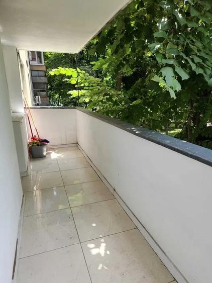 Apartament cu 2 camere semidecomandat, mobilat în Berceni