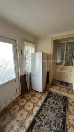 Casă individuală cu 4 camere cu Canalizare în Beriu