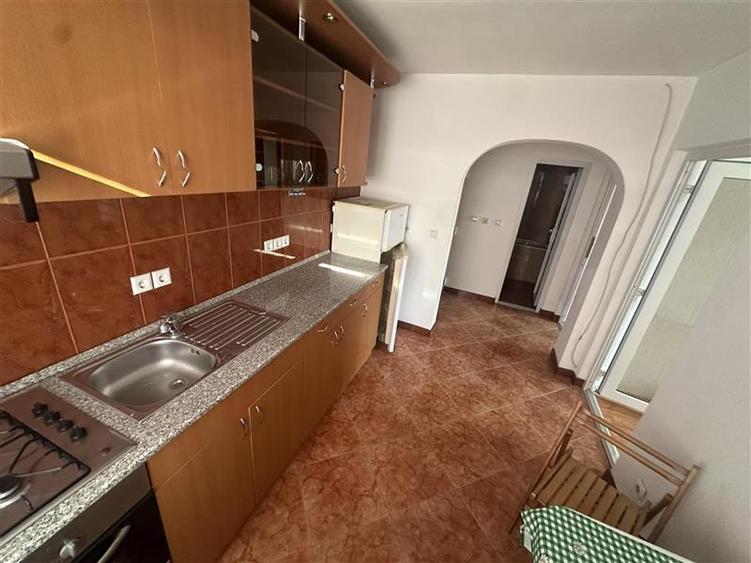 Apartament cu 2 camere decomandat, mobilat în Circumvalațiunii