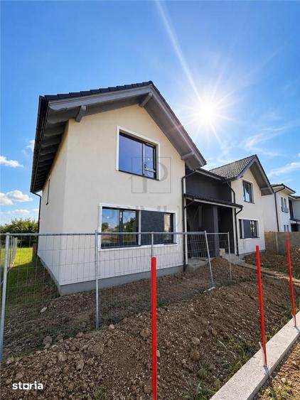 Casă cu 4 camere cu Teren 333 Mp în Central