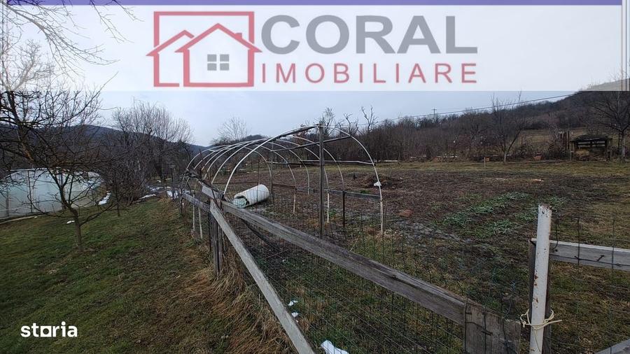 Casă cu 3 camere în Almașu Sec